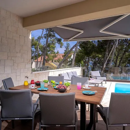 Seafront Totally Beachin With Private Pool Ivan Dolac