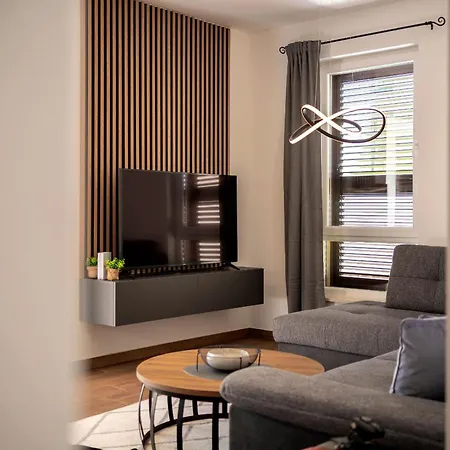 Seafront Totally Beachin With Private Pool Apartman